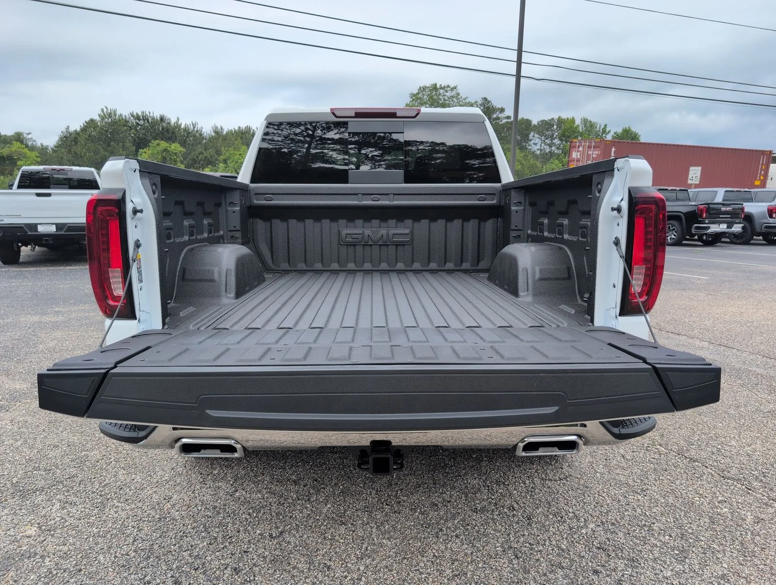 New 2026 Summit White GMC SLT image 5