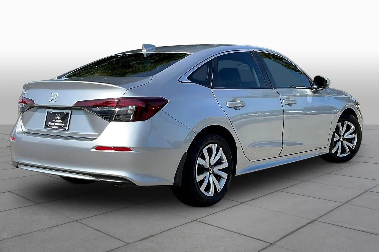 Used 2025 Solar Silver Metallic Honda LX image 13