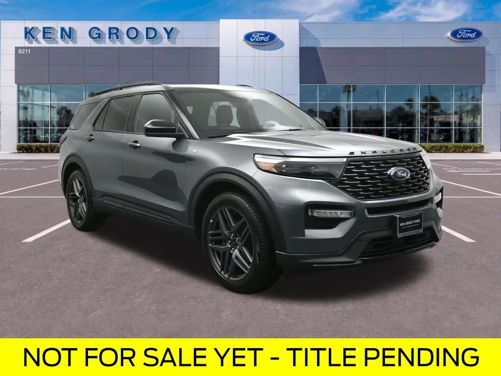 2024 Ford Explorer ST-LINE RWD's photo