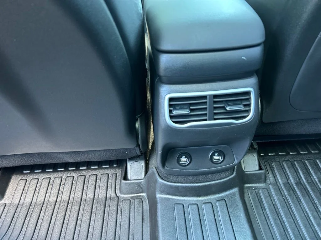 Used 2023 Red Hyundai SEL image 30