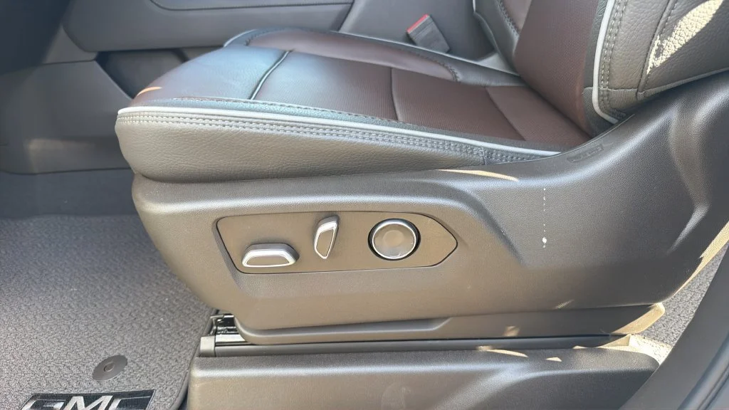 New 2026 Glacier White Tricoat GMC Denali image 23