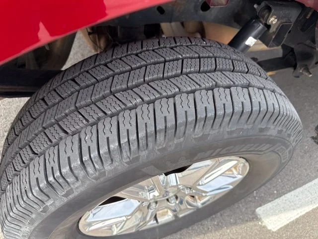 Used 2015 Red Ford XLT image 9