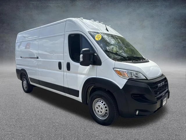 Used 2025 White Ram High Roof image 4