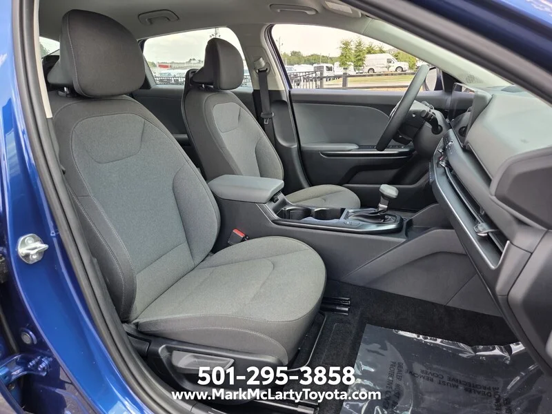 Used 2025 Deep Sea Blue KIA LXS FWD image 15