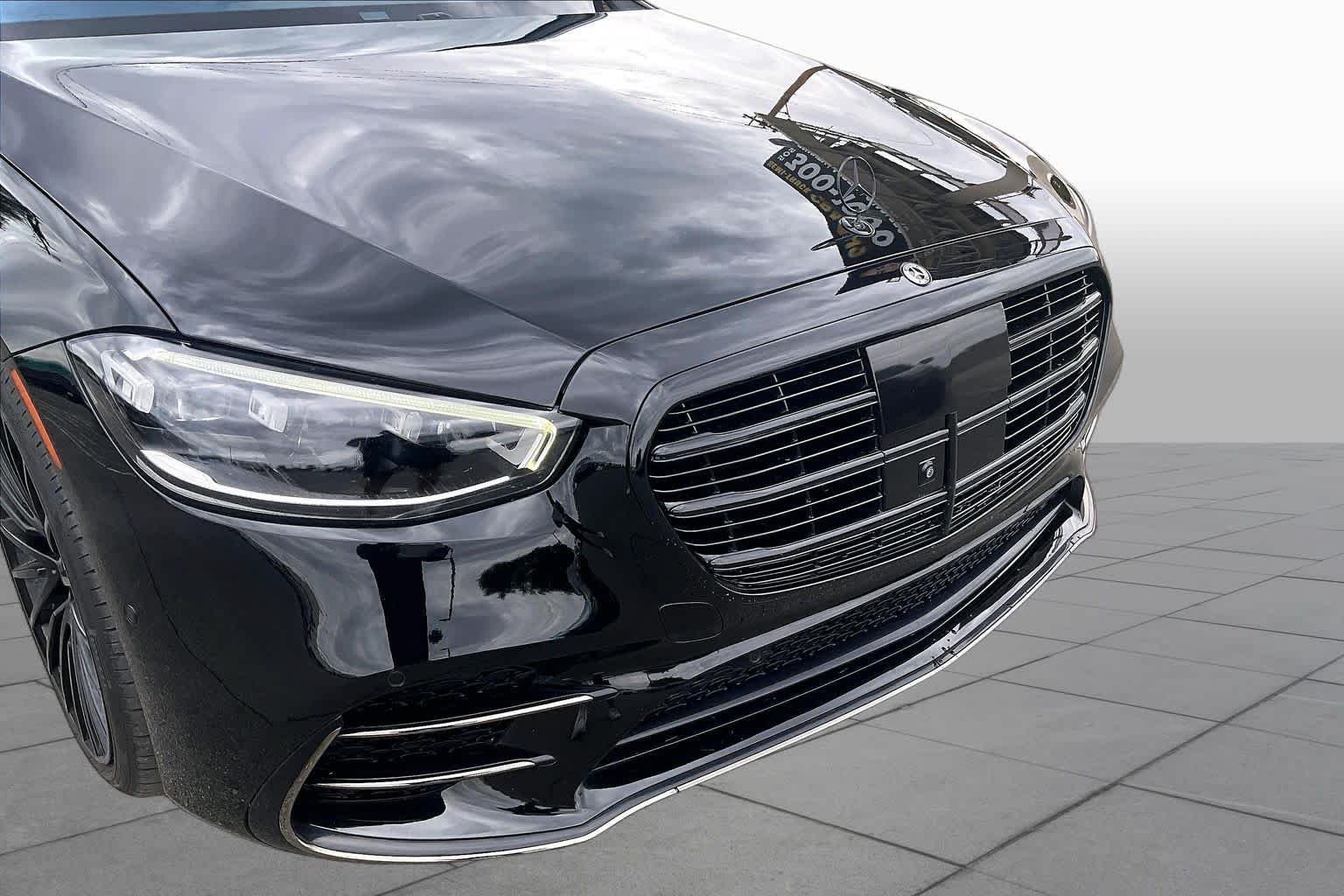 Used 2023 Obsidian Black Mercedes-Benz S 580 image 28