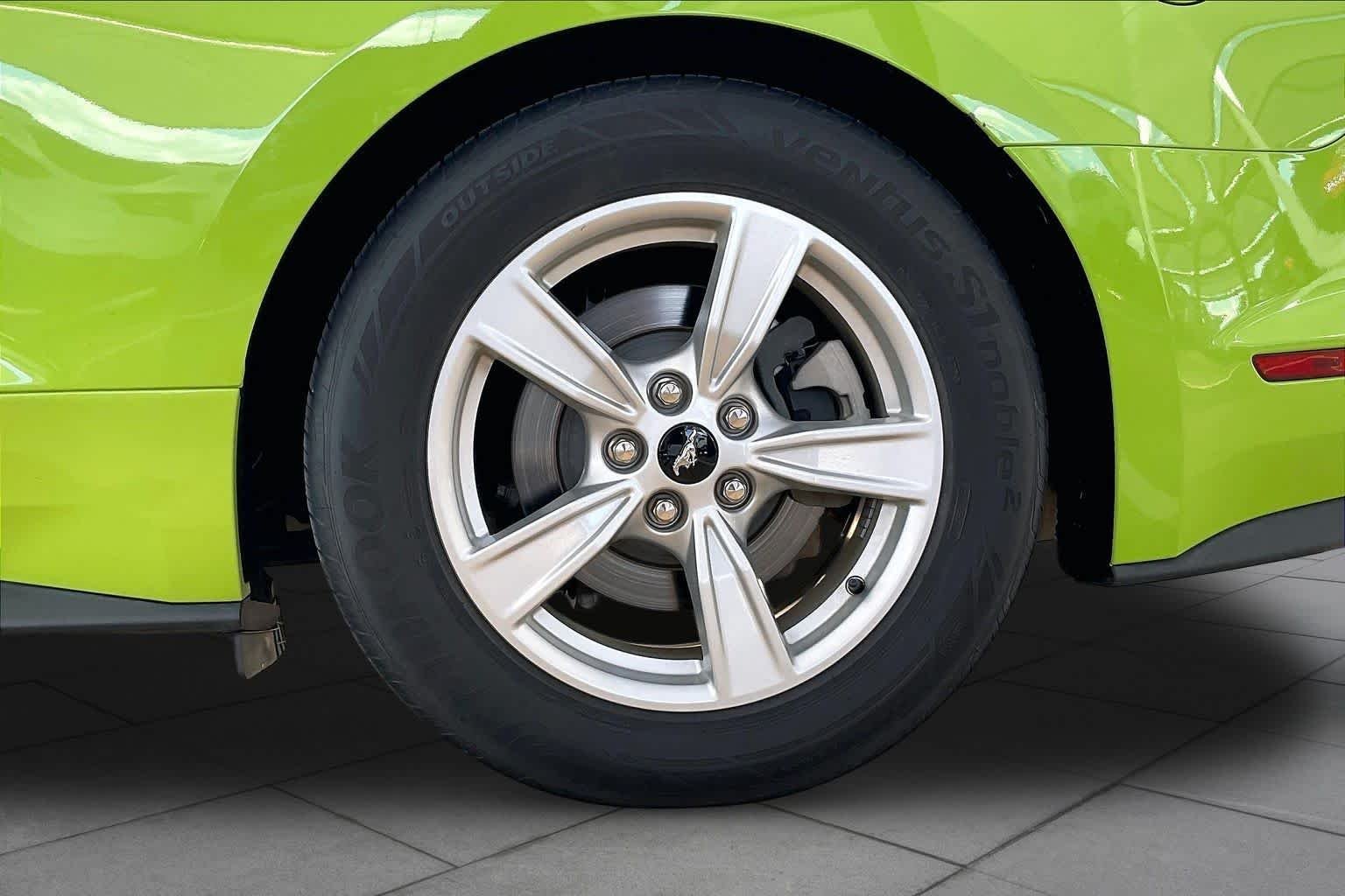 Used 2020 Grabber Lime Ford EcoBoost image 11
