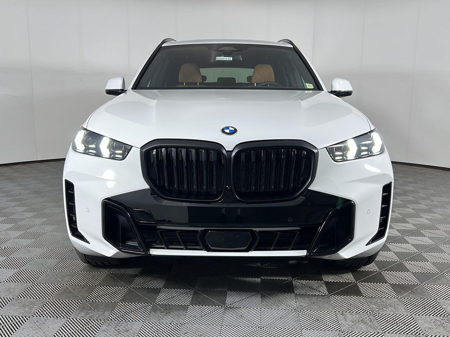 New 2026 Alpine White BMW xDrive40i image 18