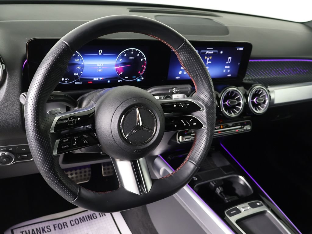 Used 2025 White Mercedes-Benz GLB 250 image 24
