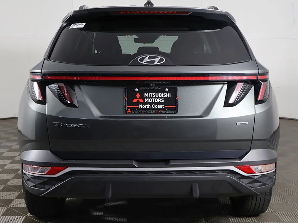 Used 2023 Gray Hyundai SEL image 12