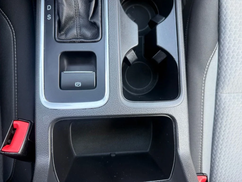 Used 2018 Black Ford SE image 31