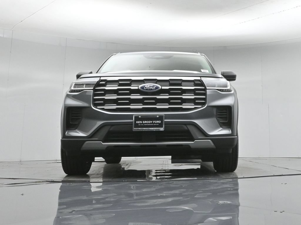 New 2026 Carbonized Gray Metallic Ford Active image 45