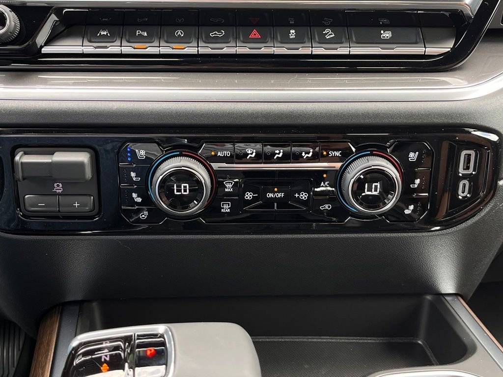 2026 Chevrolet Silverado 1500 High Country - Photo 32