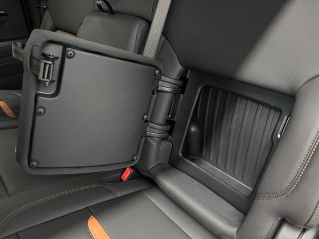 2026 GMC Sierra 1500 AT4 - Photo 13