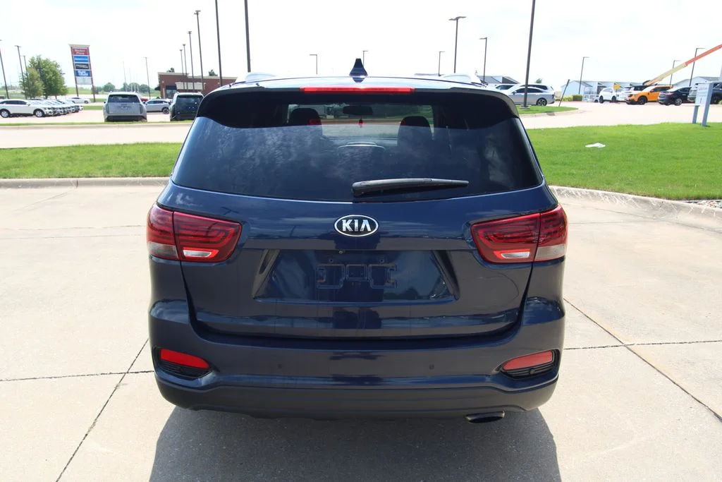 Used 2019 Blue Kia LX image 16