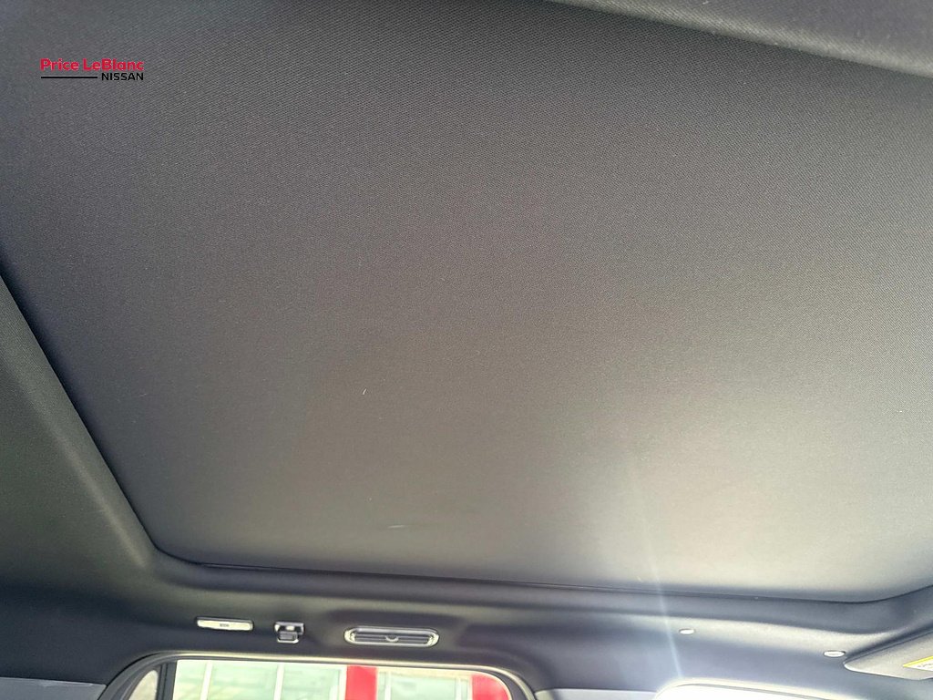 Used 2025 Stone Blue Ford Tremor image 9
