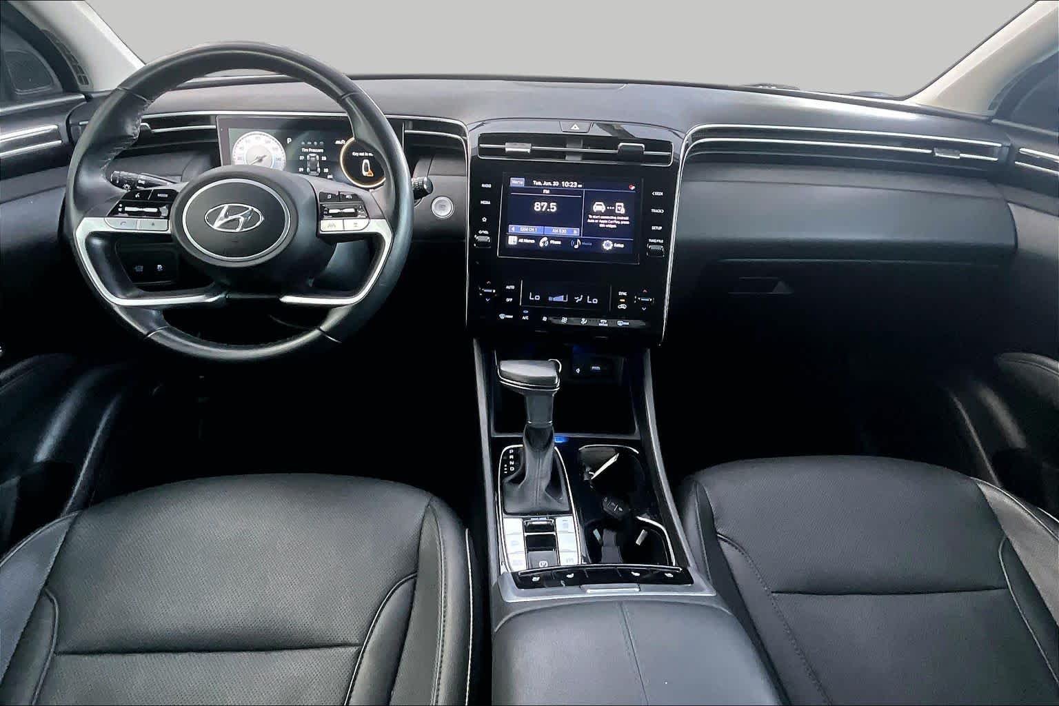 Used 2022 Phantom Black Hyundai SEL image 16