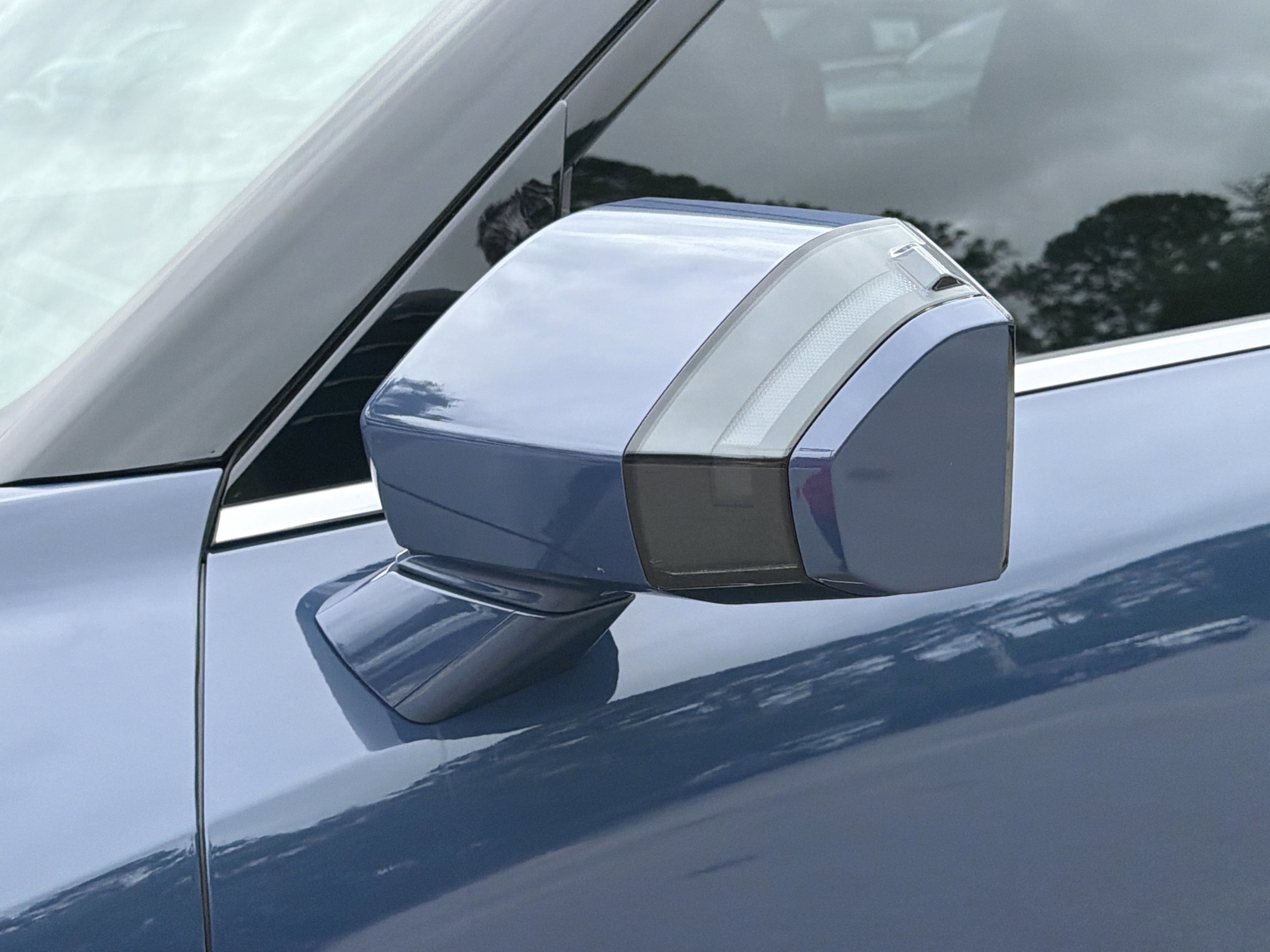 New 2027 Midnight Lake Blue Kia EX image 29