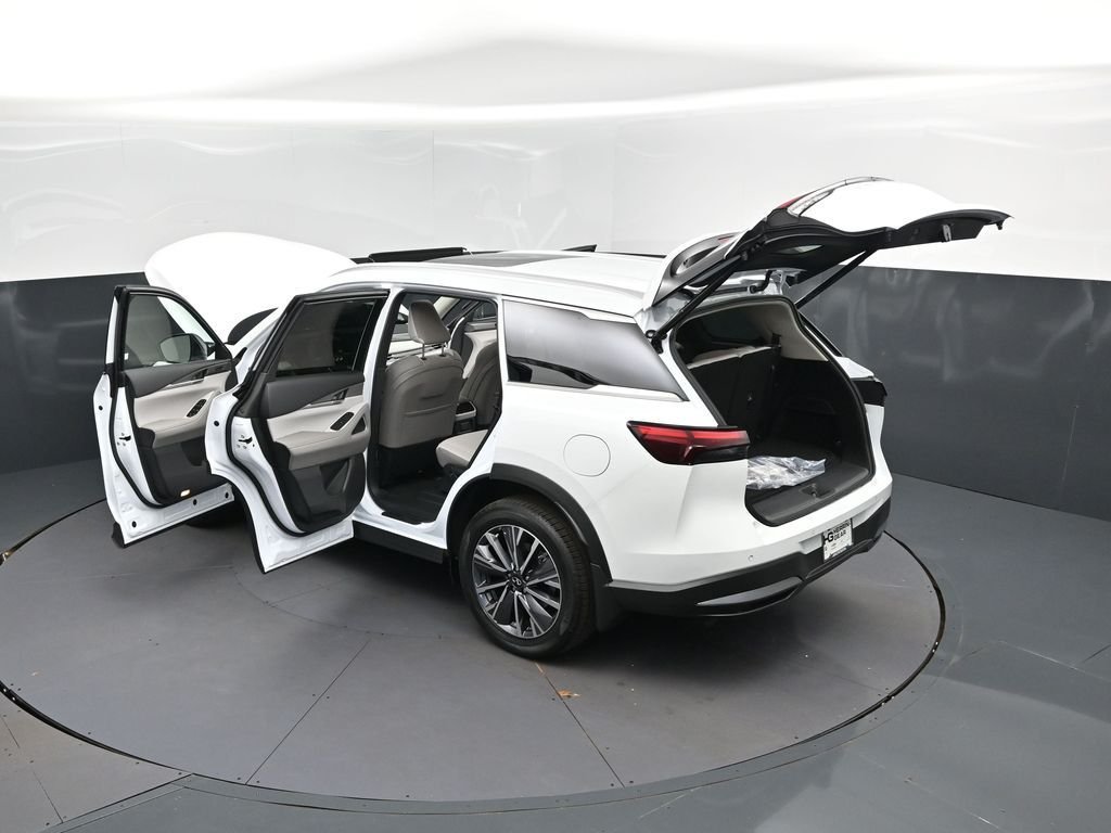 New 2027 RADIANT WHITE INFINITI Luxe FWD image 48