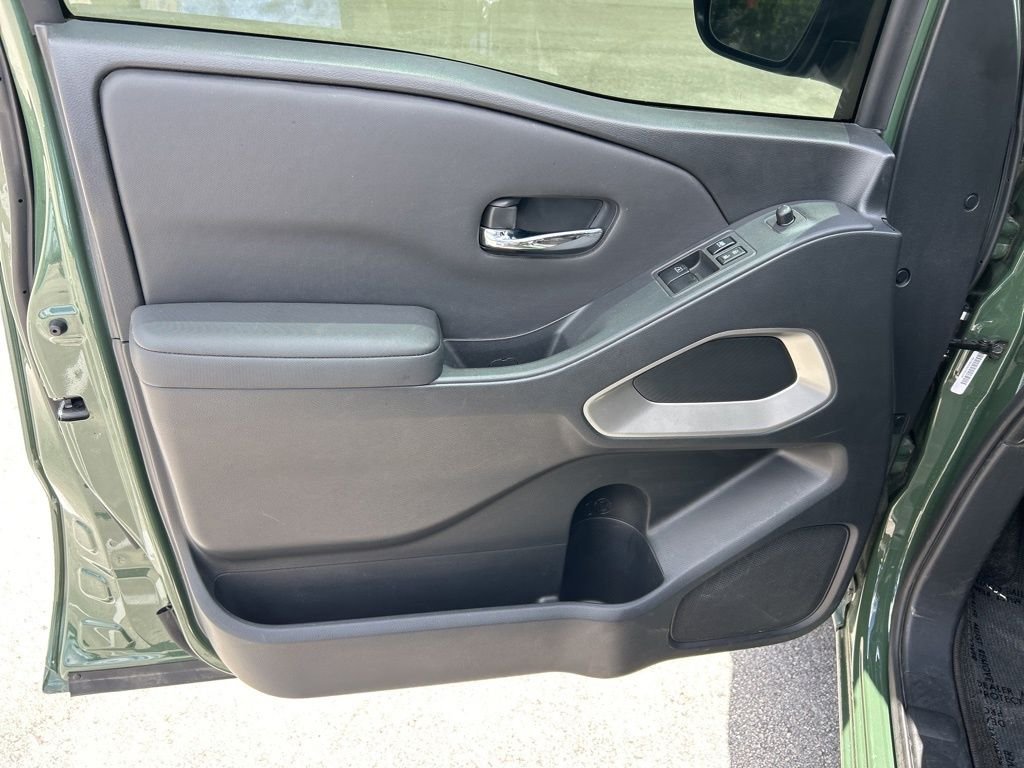 Used 2024 Green Nissan SV image 19