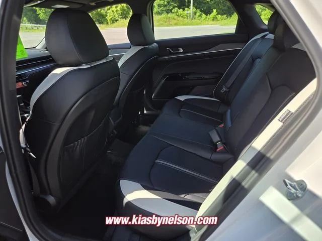 New 2026 White Kia GT-Line image 7