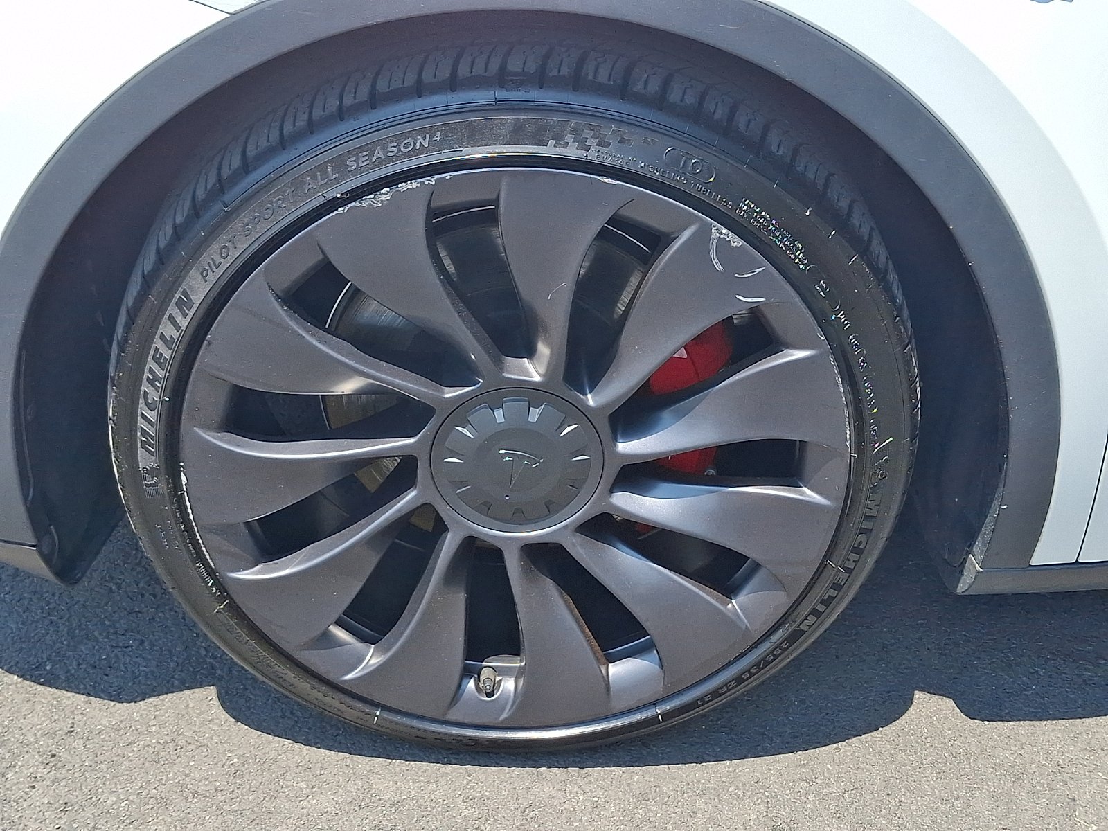 Used 2022 Pearl White Multi-Coat - PPSW Tesla Performance Dual Motor All-Wheel Drive image 9