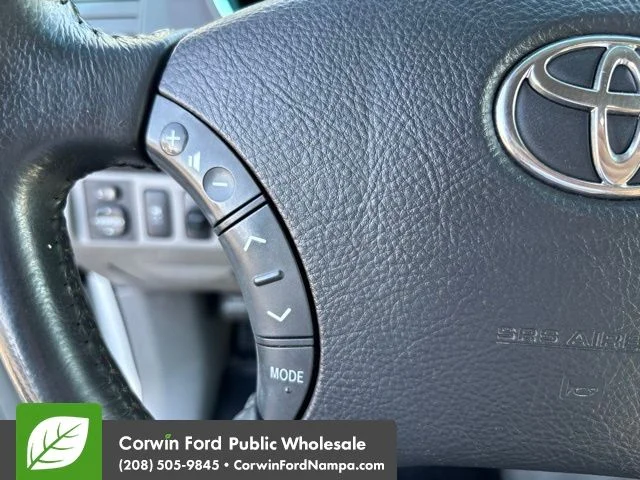Used 2011 Super White Toyota  image 16