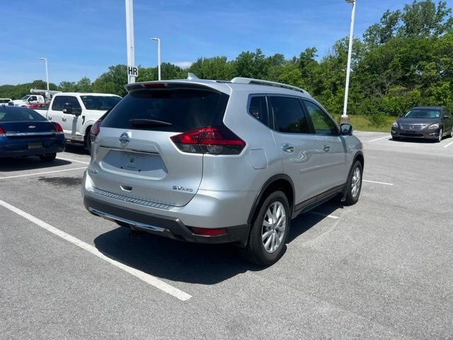 Used 2018 Brilliant Silver Nissan SV image 12
