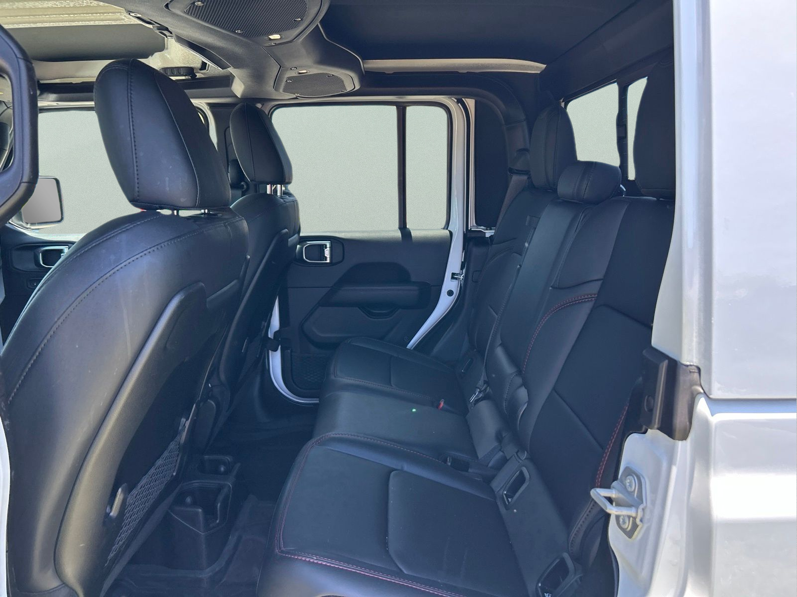 Used 2025 White Jeep Rubicon image 10