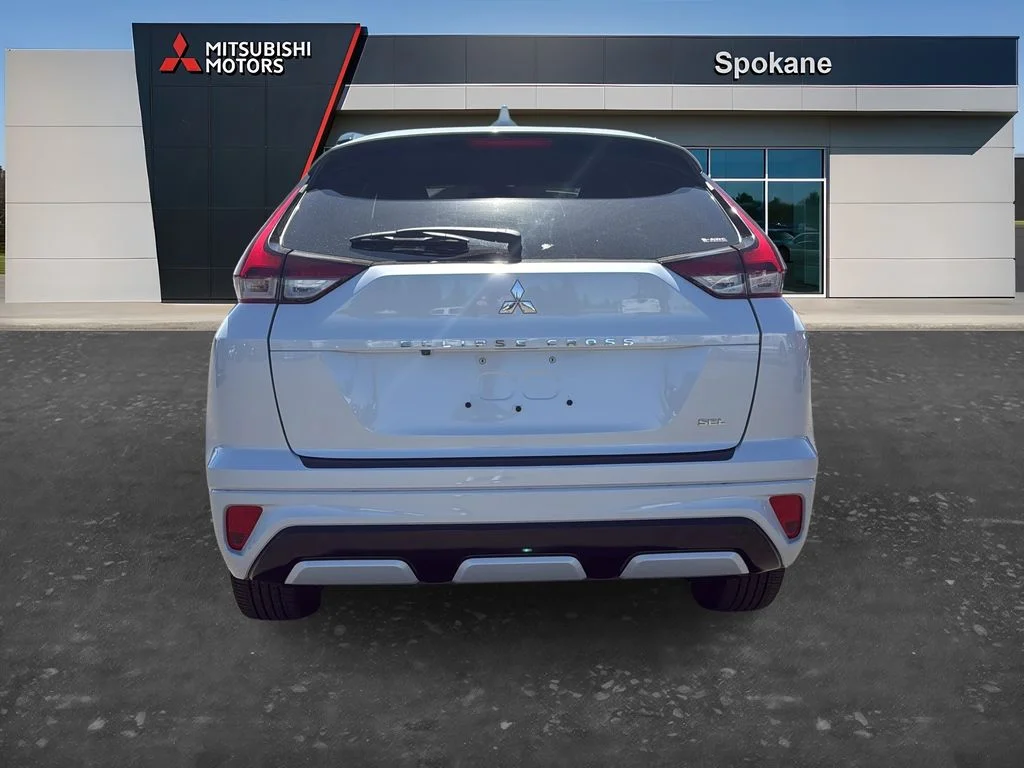 New 2026 White Diamond Mitsubishi SEL AWD image 6