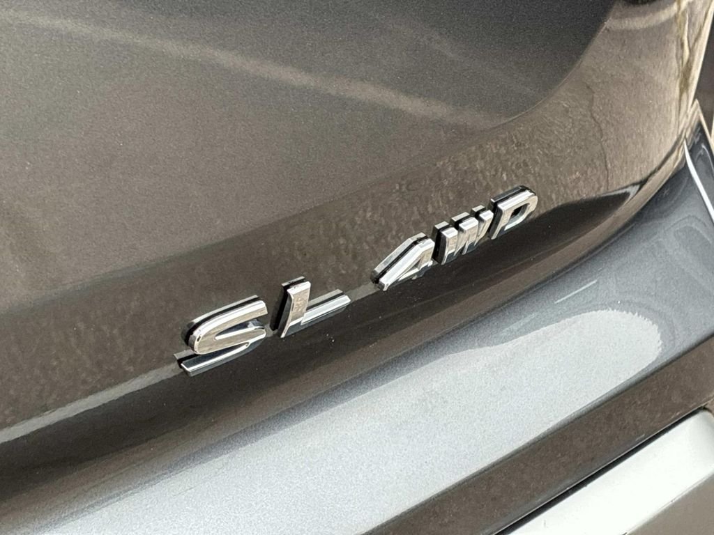 Used 2025 Gray Nissan SL image 12