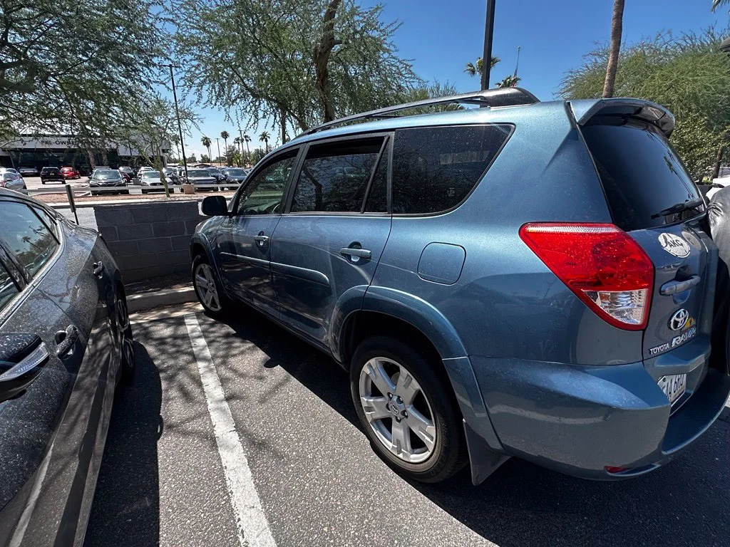 Used 2007 Blue Toyota Sport image 4