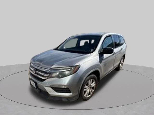 Used 2017  Honda LX image 10