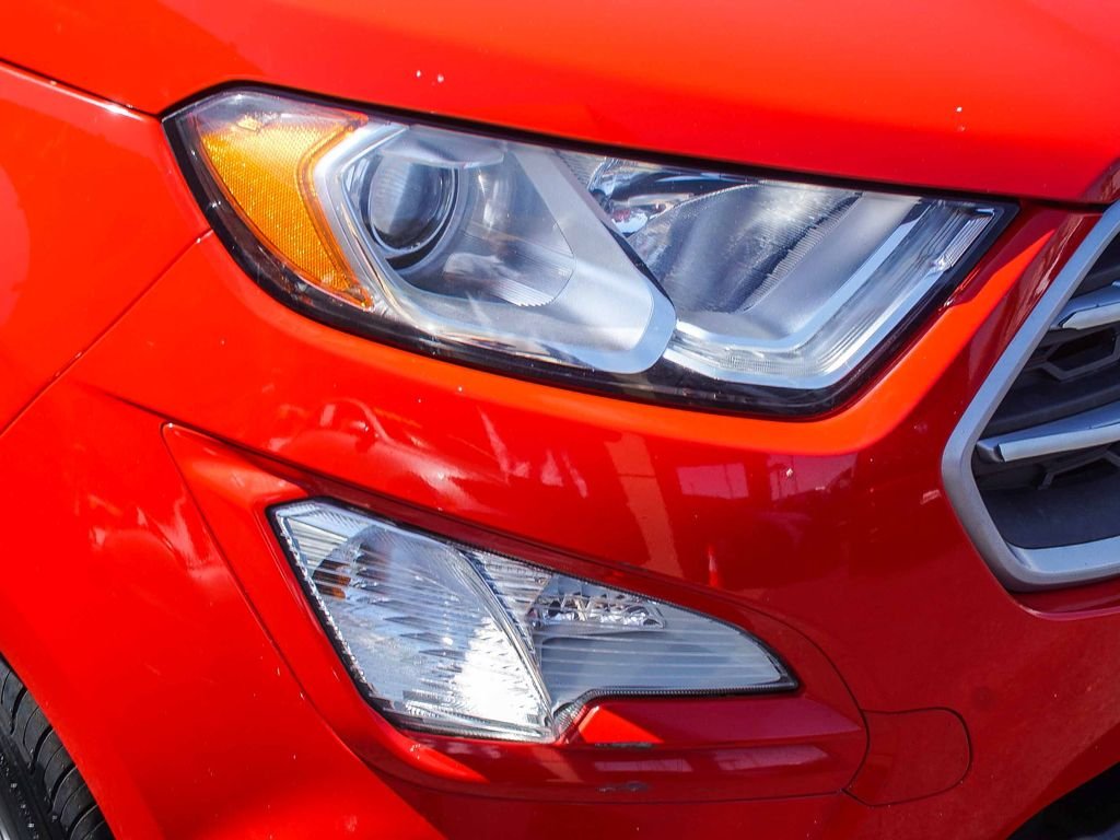 Used 2019 Red Ford SE image 11
