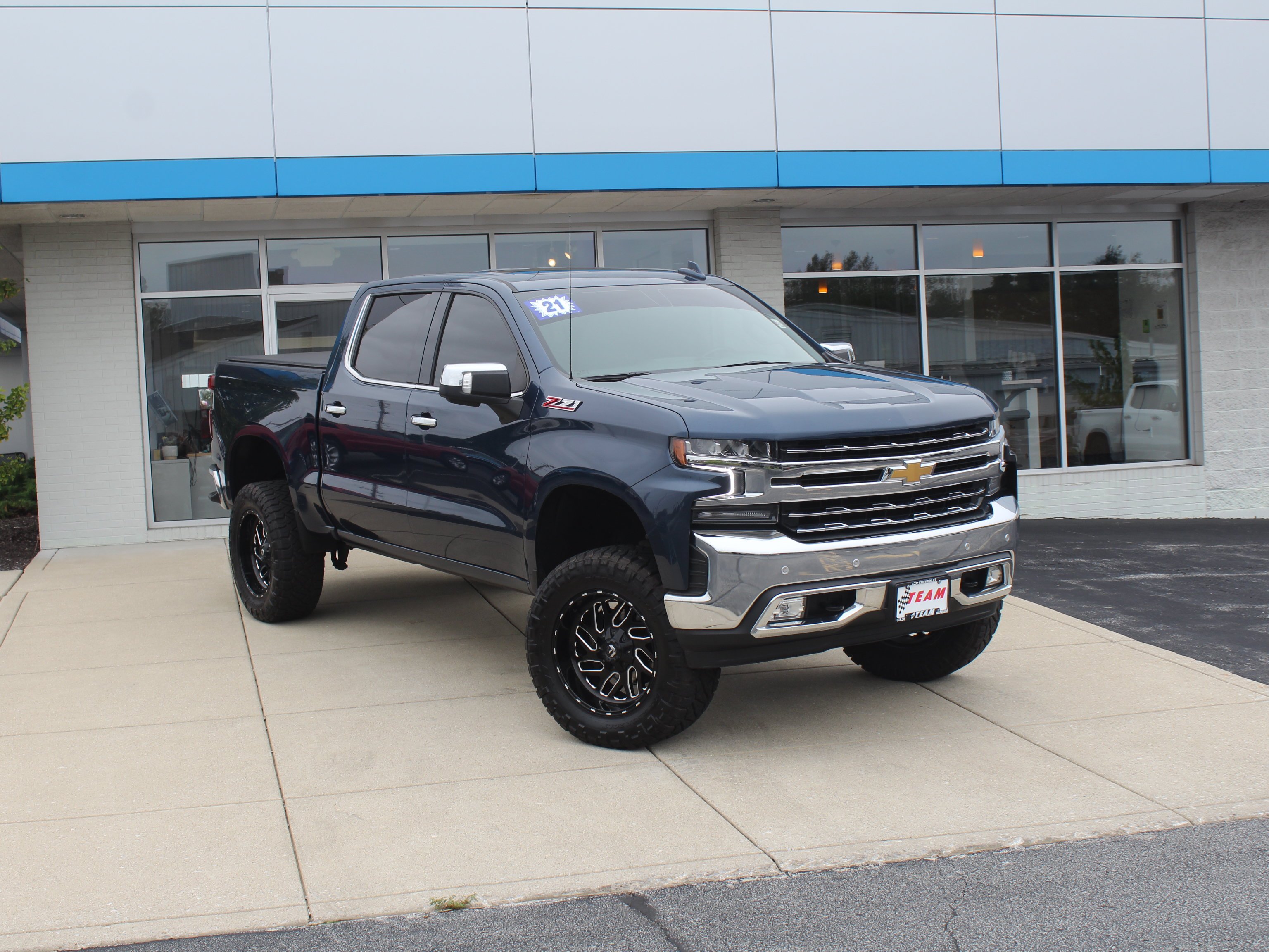 Used 2021 NORTHSKY BLUE METALLIC Chevrolet LTZ image 4