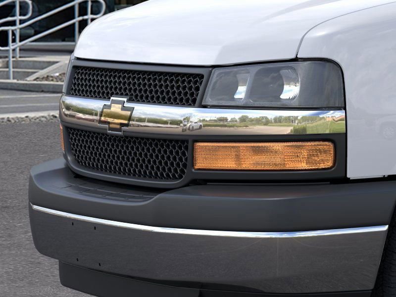 2025 Chevrolet Express Cargo Work Van - Photo 13