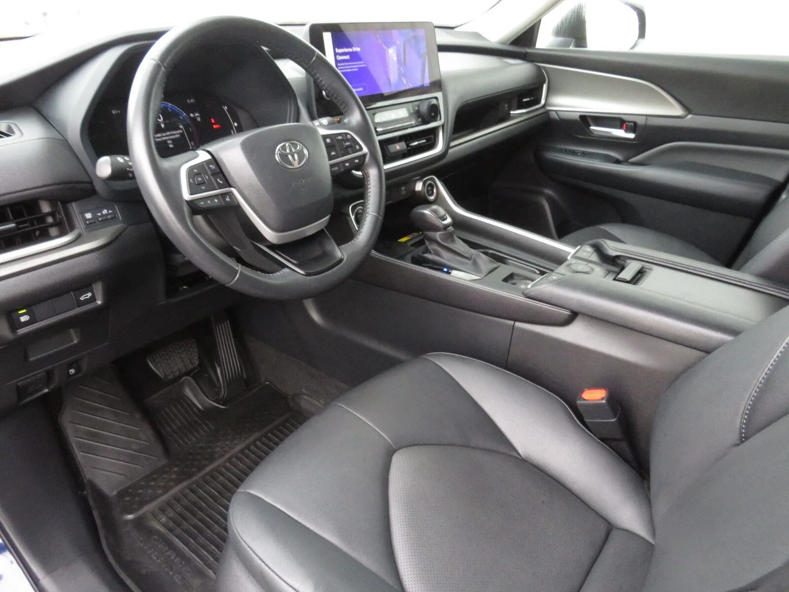 Used 2024 Blueprint Toyota XLE image 21