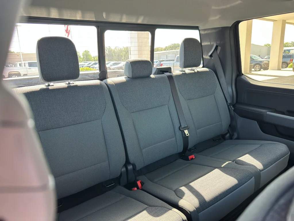 New 2026 Agate Black Metallic Ford XLT image 37
