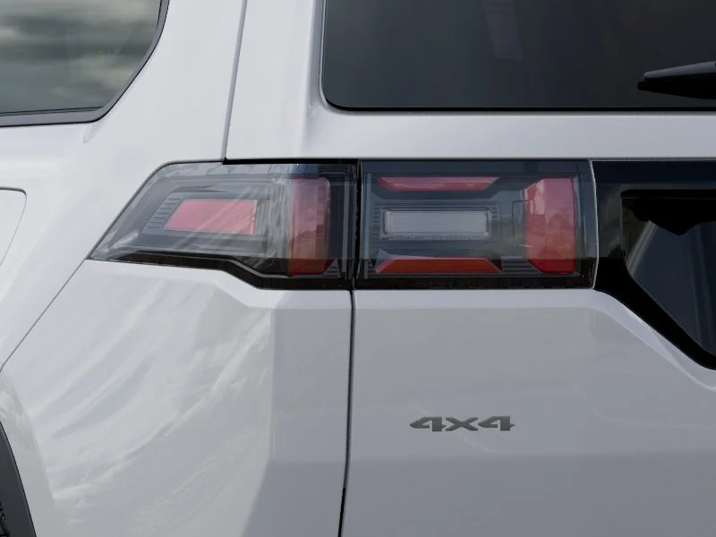 New 2026 Bright White Clear-Coat Exterior Paint Jeep Overland image 5