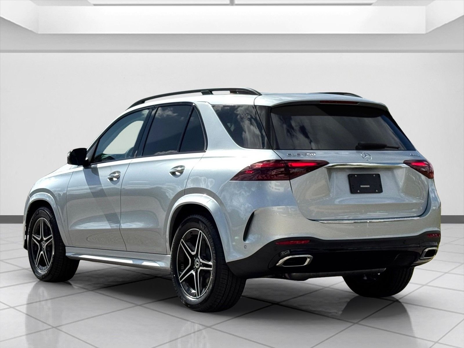 New 2026 Cirrus Silver Metallic Mercedes-Benz GLE 350 image 4