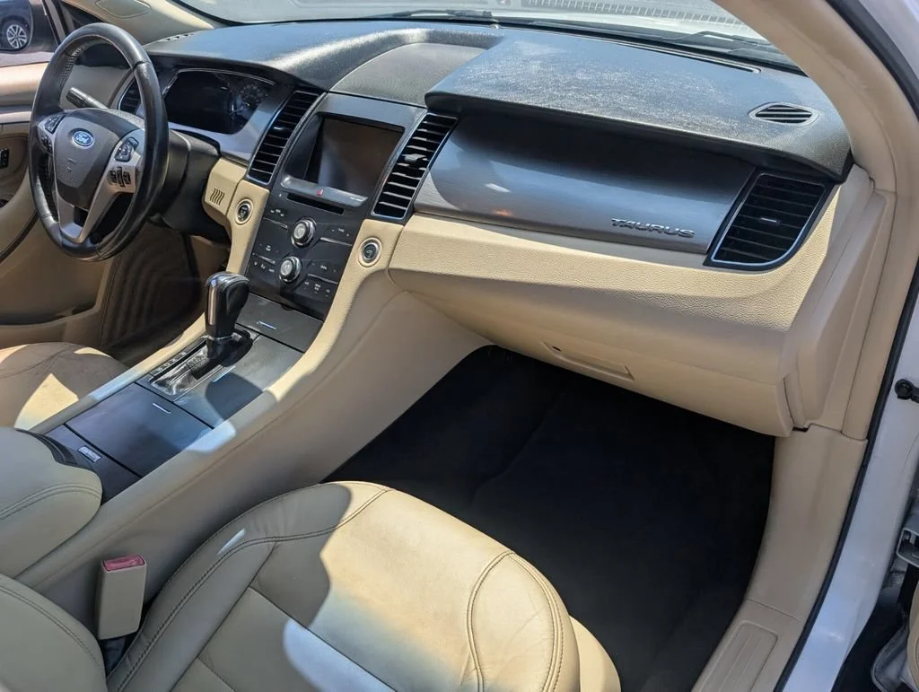 Used 2015 White Ford SEL image 15