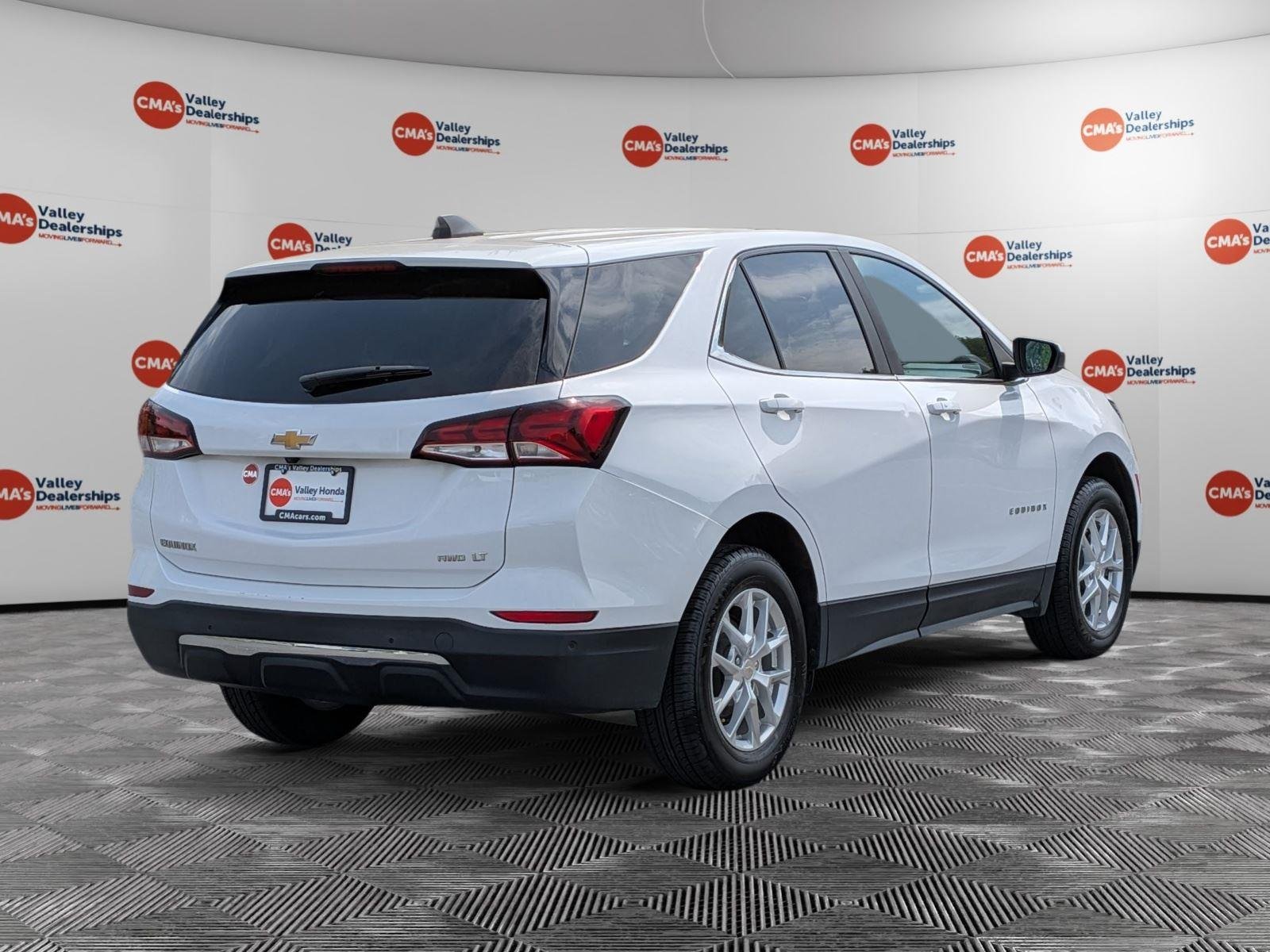 Used 2022 Summit White Chevrolet LT image 5