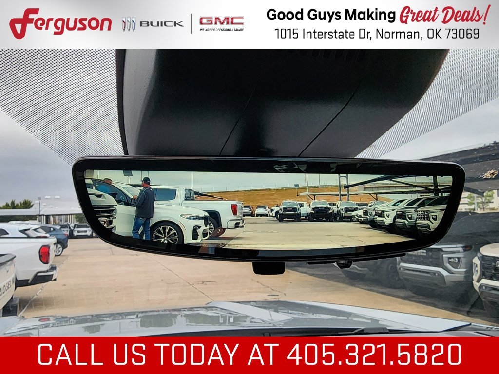 2026 GMC Yukon Denali Ultimate - Photo 43