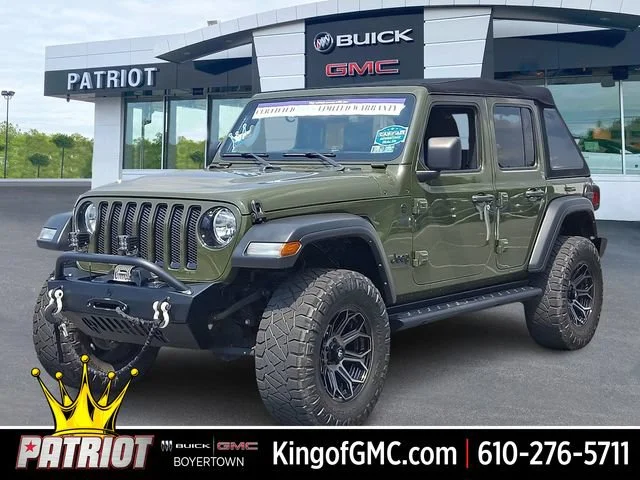 Used 2021 Green Jeep Sport Altitude 4x4 image 1