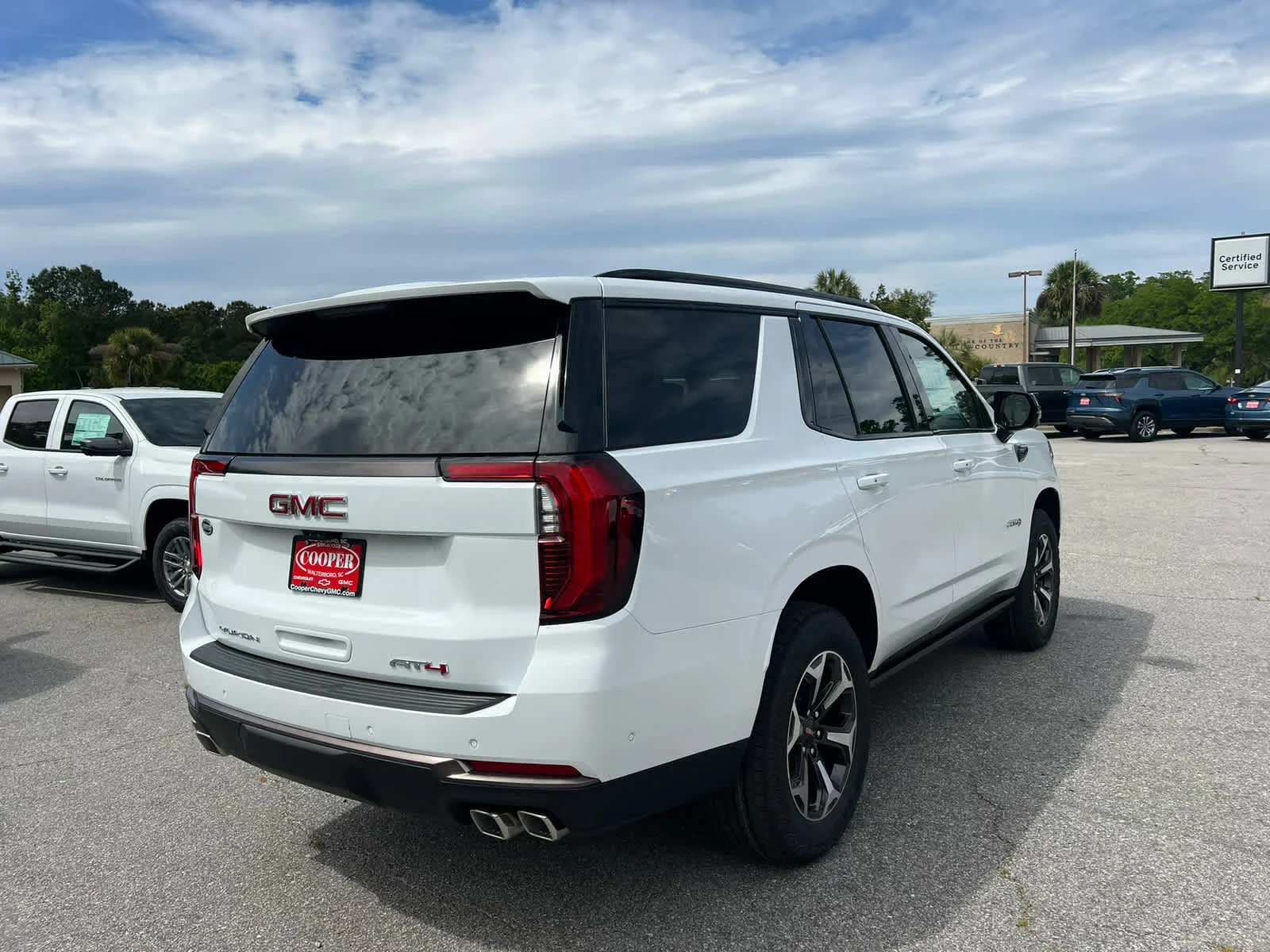 New 2026 Summit White GMC AT4 Ultimate image 4
