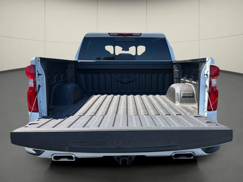 New 2026 White Chevrolet High Country image 10