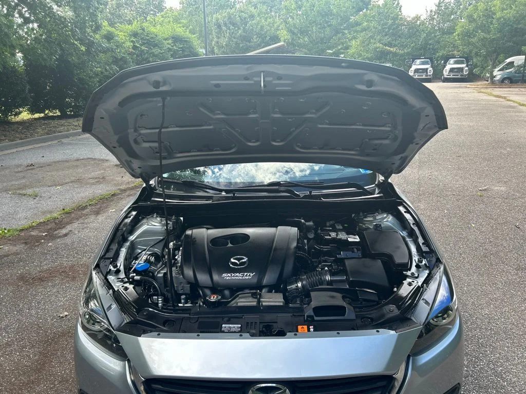 Used 2018 Silver Mazda Touring image 12