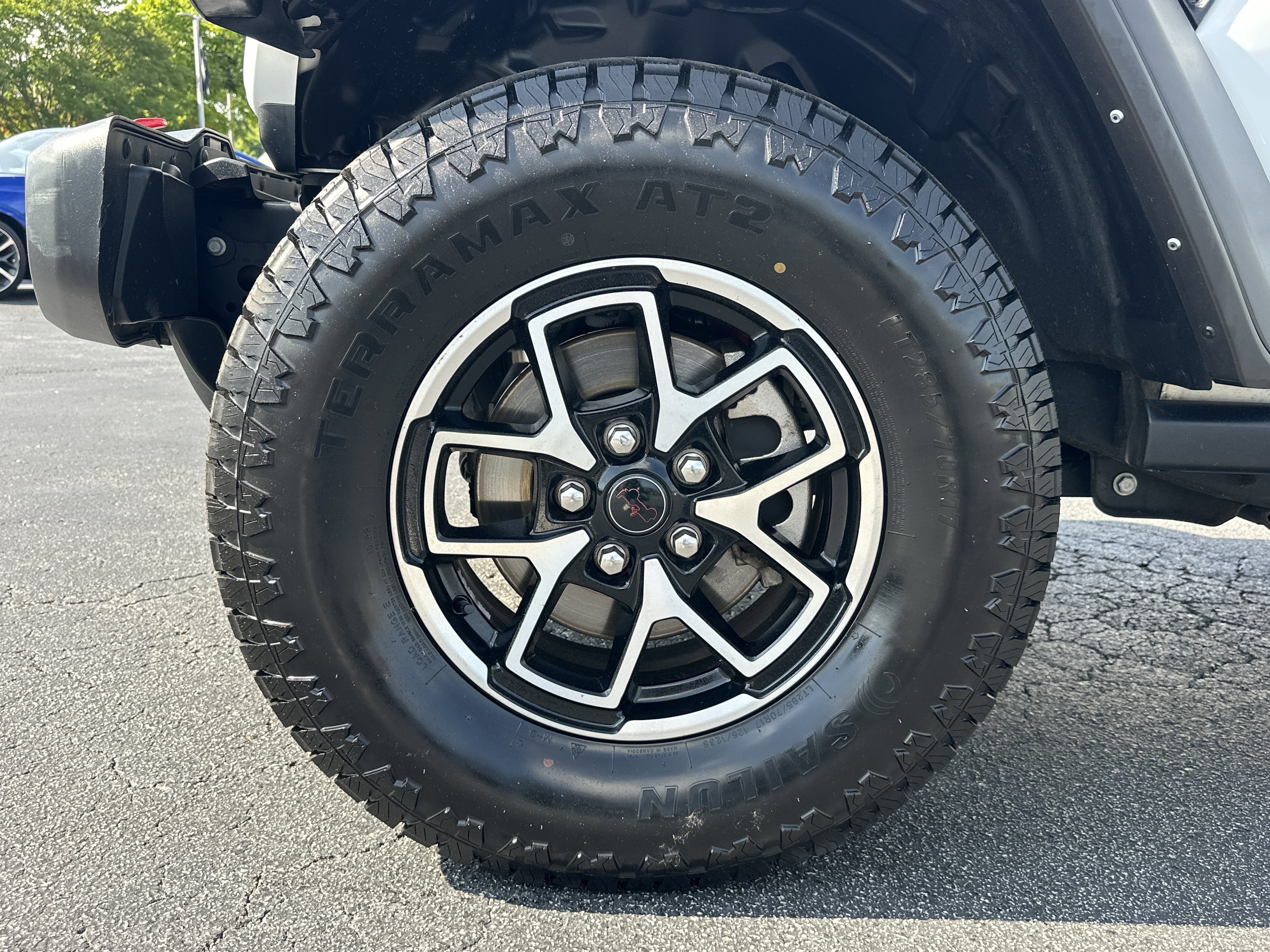 Used 2024 Bright White Clearcoat Jeep Rubicon image 12