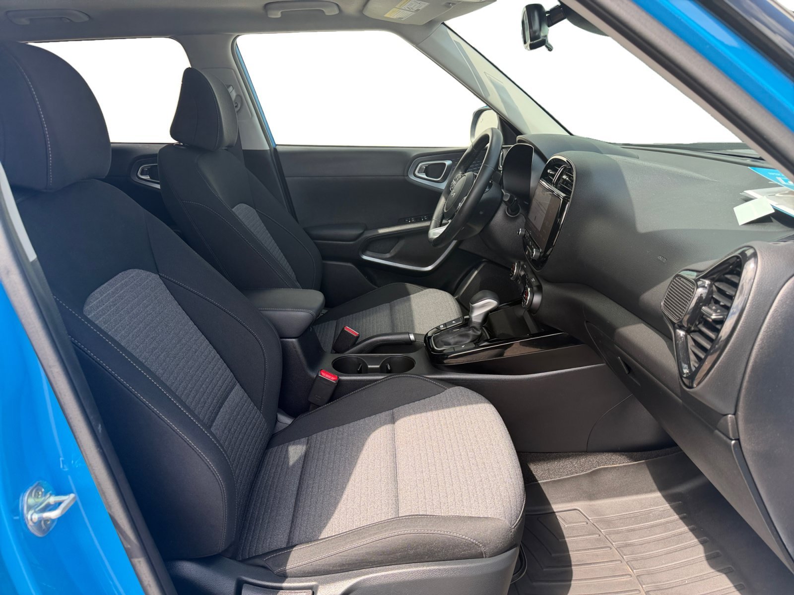 Used 2023 Surf Blue Kia EX image 31