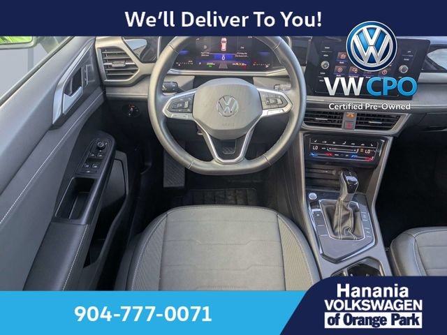 Certified Used 2025 Green Volkswagen 1.5T SE Black image 16