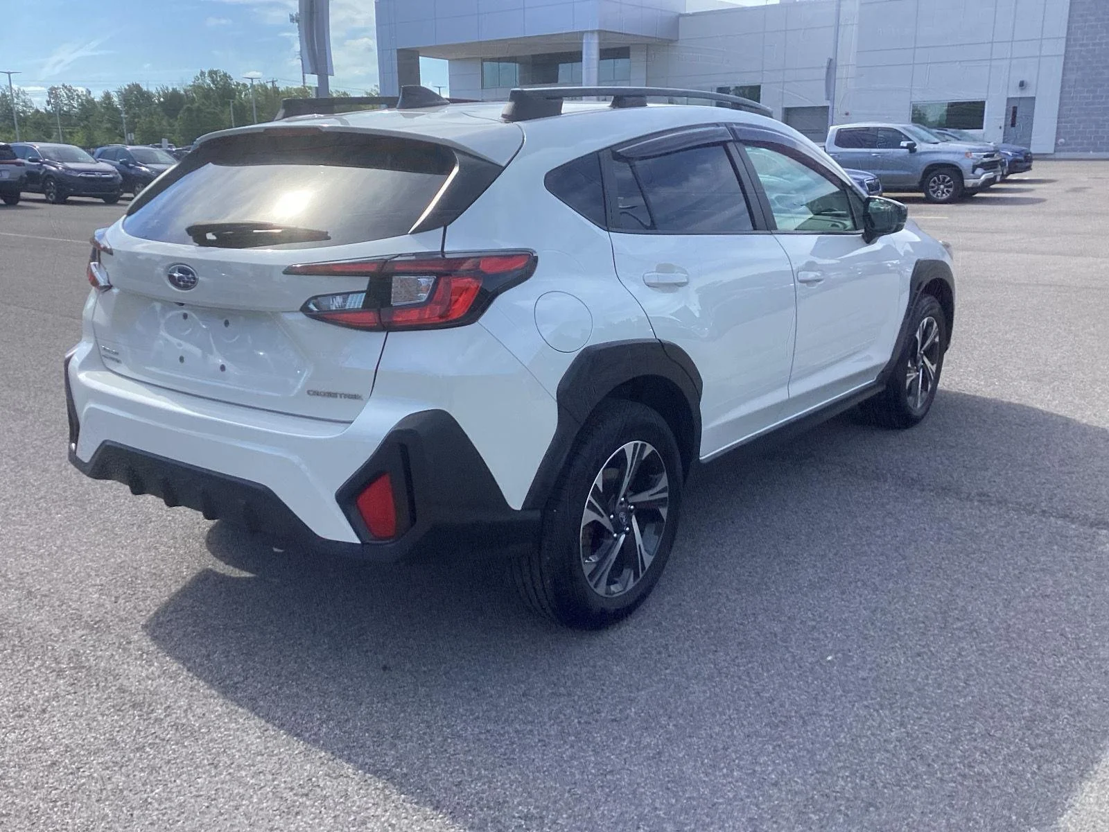 Used 2024 Crystal White Pearl Subaru Premium image 8